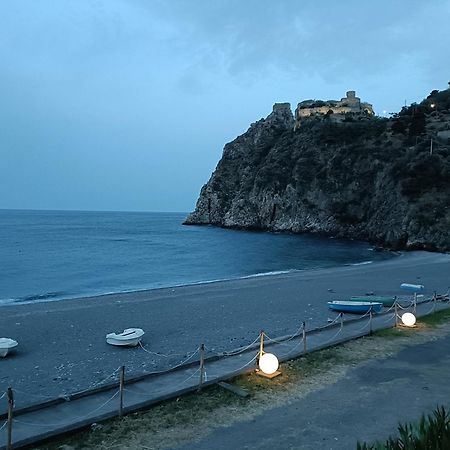 Casa Vacanze Margarita SantʼAlessio Siculo المظهر الخارجي الصورة