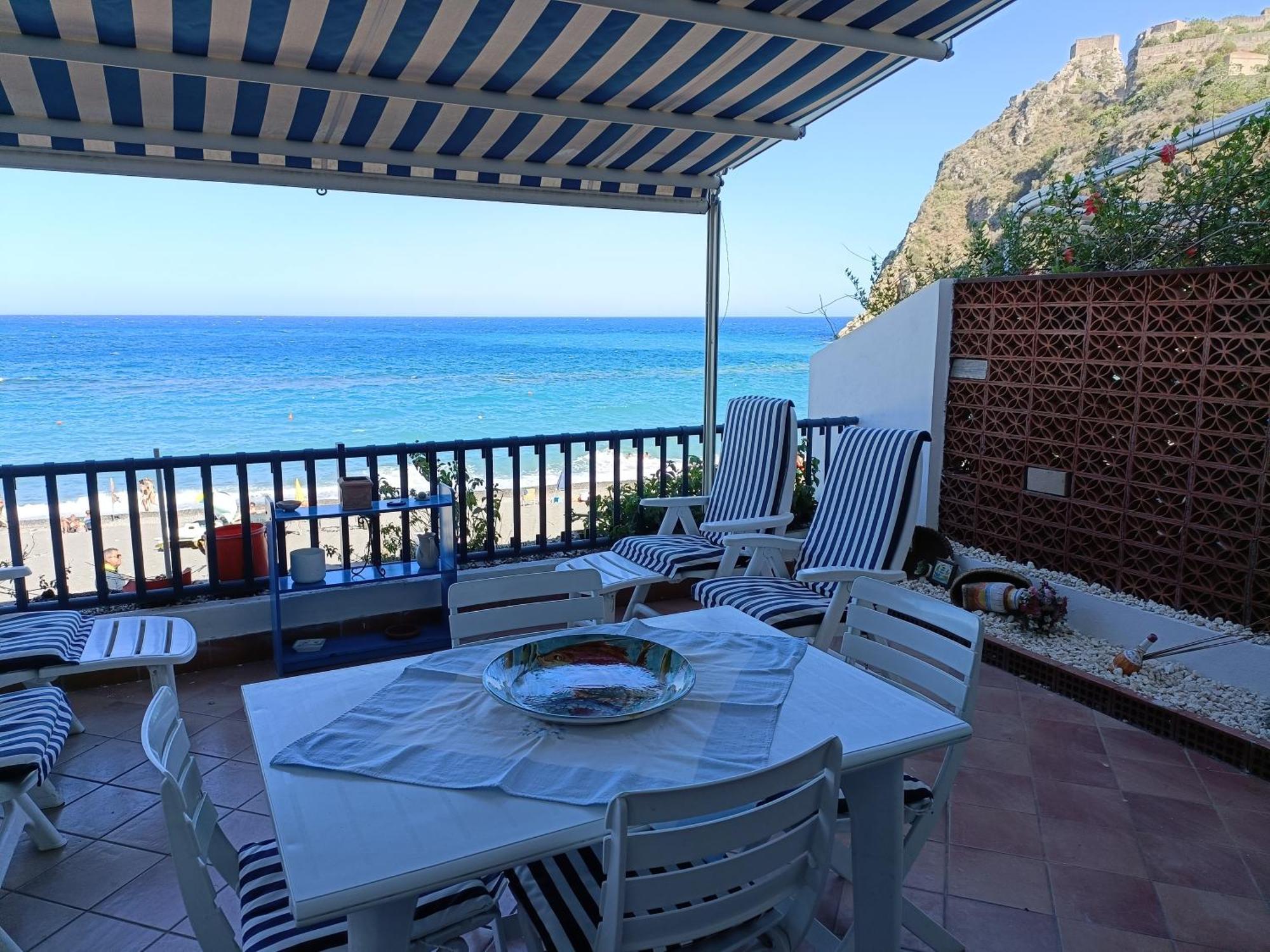 Casa Vacanze Margarita SantʼAlessio Siculo المظهر الخارجي الصورة