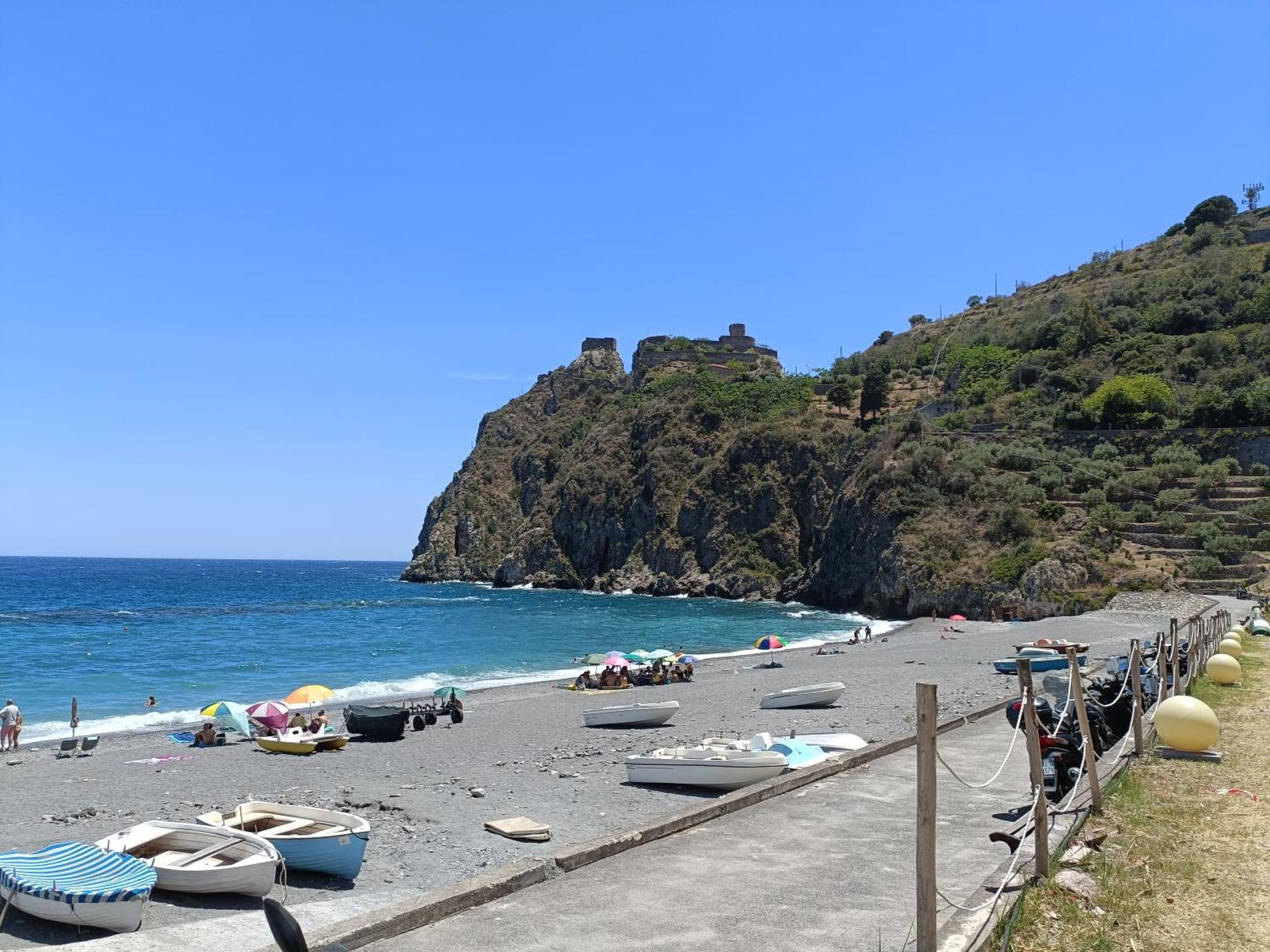 Casa Vacanze Margarita SantʼAlessio Siculo المظهر الخارجي الصورة